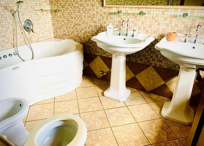 Farneto * Case Malva